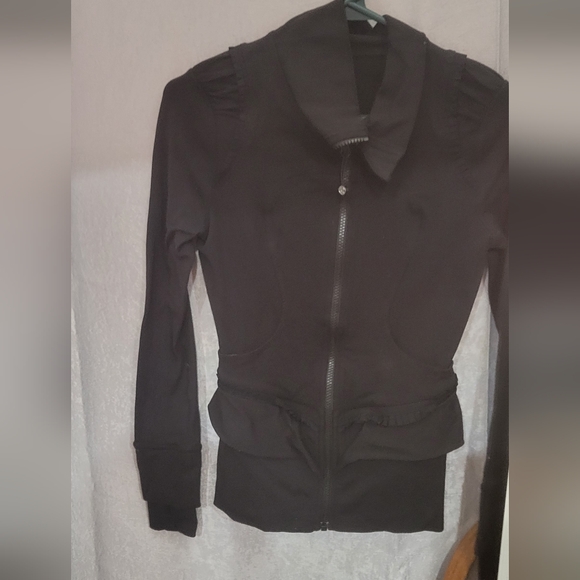 Lululemon zip up - Picture 1 of 5